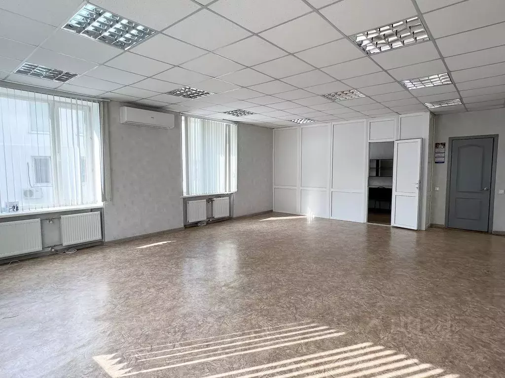 Помещение свободного назначения в Крым, Симферополь ул. ... - Фото 2