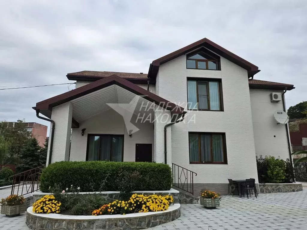 Дом в Приморский край, Находка Полярная ул., 22 (206 м) - Фото 1