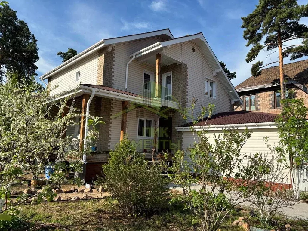 Дом в Бурятия, Улан-Удэ ул. Усадебная, 42 (207 м) - Фото 0