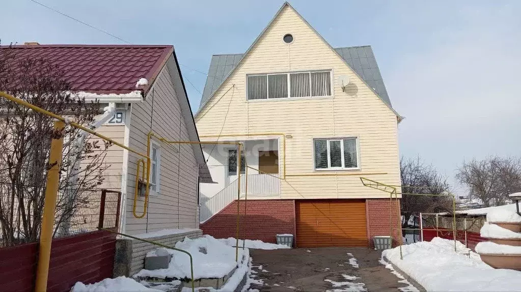 Дом в Воронежская область, с. Семилуки ул. Щеголевых (236 м) - Фото 0
