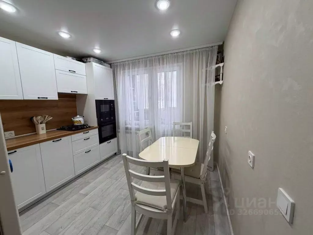 1-к кв. Татарстан, Казань Привокзальная ул., 52 (40.0 м) - Фото 2