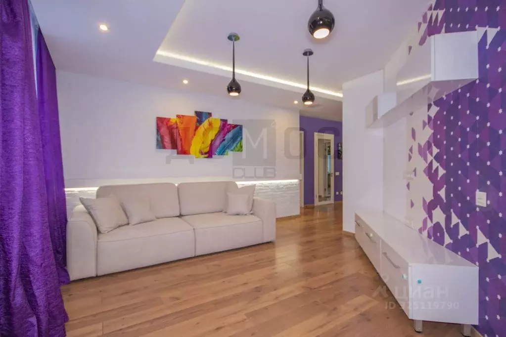 2-к кв. Свердловская область, Екатеринбург ул. Восстания, 101 (88.9 м) - Фото 1