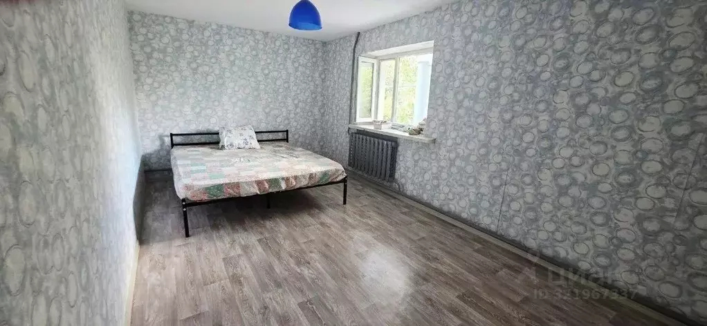 Дом в Крым, Бахчисарайский район, с. Угловое ул. Комарова, 100 (190 м) - Фото 1