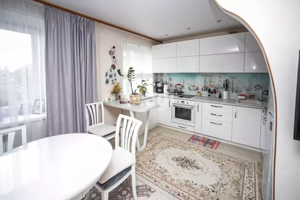 3-к кв. Новосибирская область, Бердск ул. Красная Сибирь, 114 (57.2 м) - Фото 1