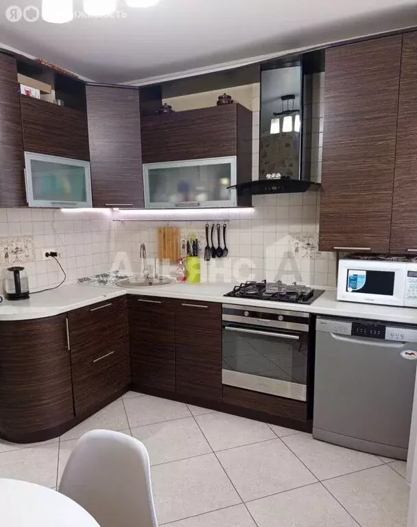 2-комнатная квартира: Шахты, Театральная улица, 38 (52 м) - Фото 1