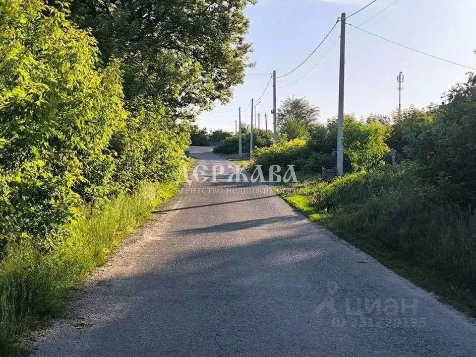Участок в Белгородская область, Старооскольский городской округ, с. ... - Фото 2