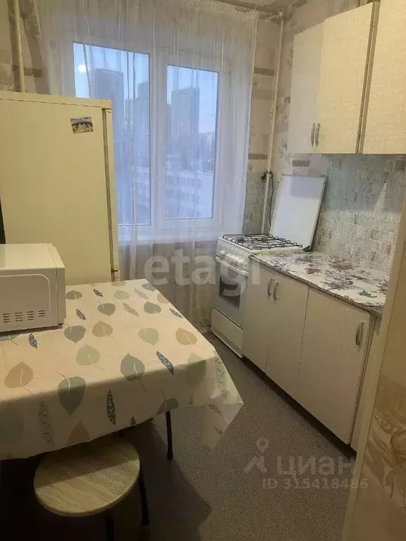 1-к кв. Башкортостан, Уфа ул. Николая Дмитриева, 9 (30.0 м) - Фото 0