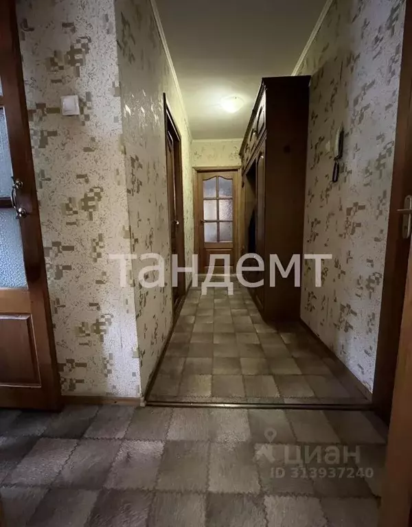 3-к кв. Омская область, Омск просп. Мира, 92 (63.0 м) - Фото 1