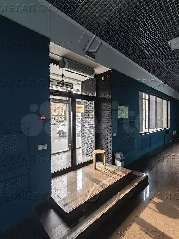 Помещение свободного назначения 300 м - Фото 1