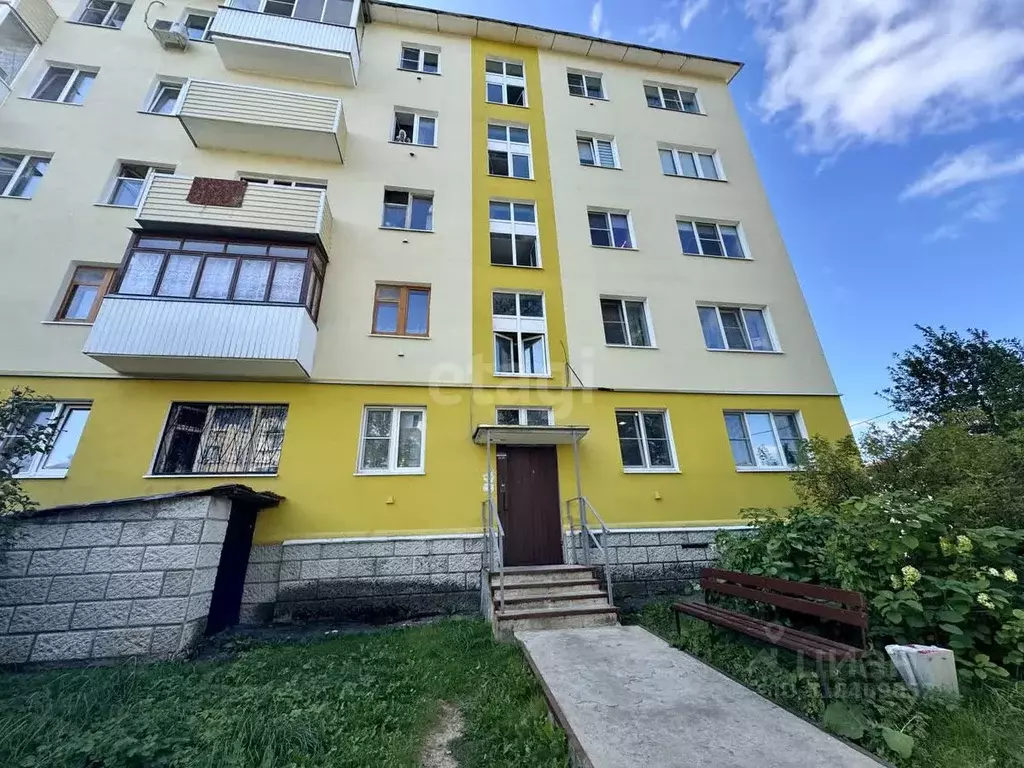 2-к кв. Московская область, Клин Молодежный проезд, 8 (42.1 м) - Фото 0