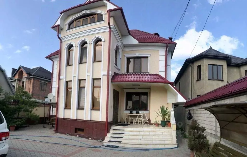 Дом в Кабардино-Балкария, Нальчик ул. Масаева, 35 (700 м) - Фото 0