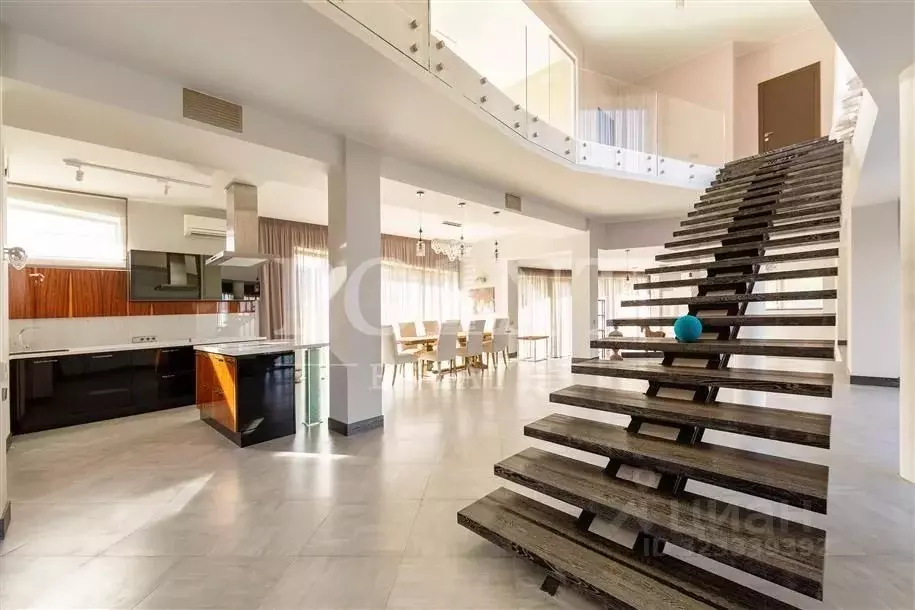 Коттедж в Московская область, Красногорск городской округ, д. ... - Фото 1