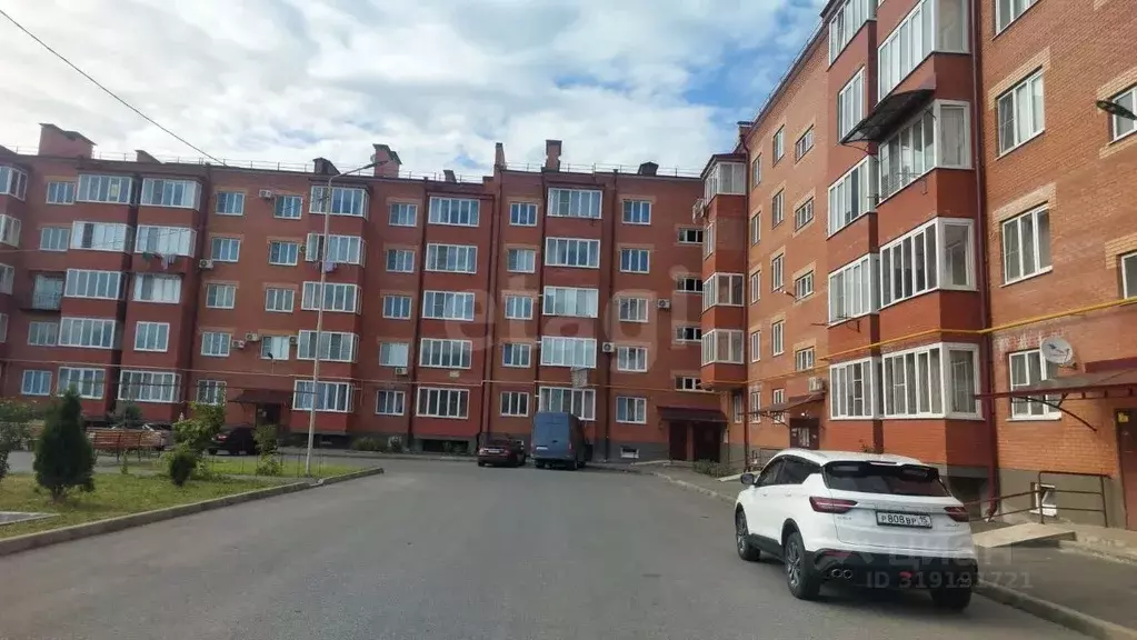 1-к кв. Северная Осетия, Владикавказ ул. Билара Кабалоева, 10 (62.0 м) - Фото 0
