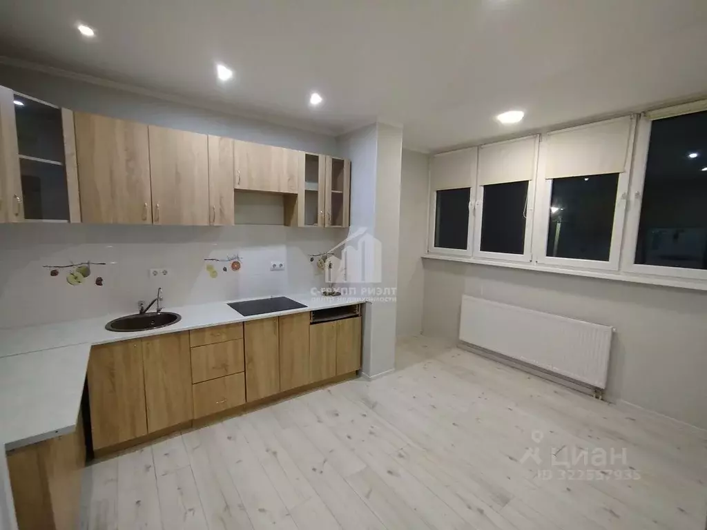 2-к кв. Калининградская область, Калининград Орудийная ул., 32Б (64.4 ... - Фото 1