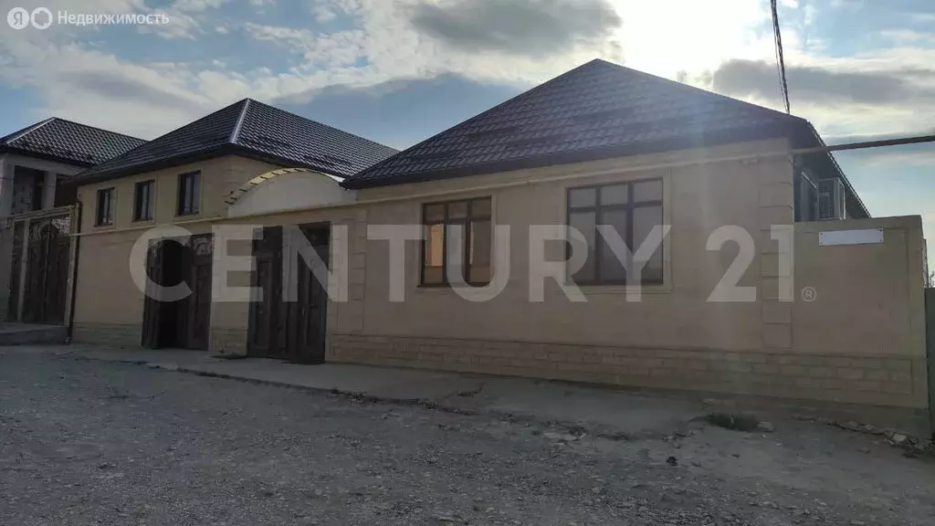 Дом в Семендер, улица Иллазарова, 13 (200 м) - Фото 0