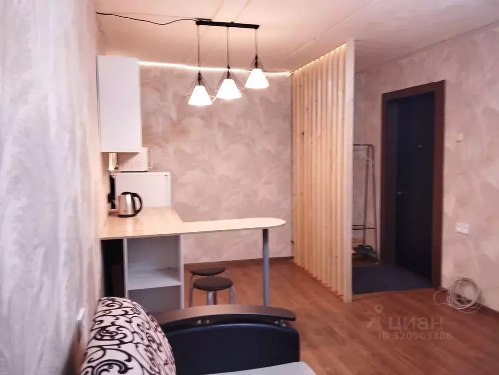 Комната Удмуртия, Глазов Республиканская ул., 42 (18.0 м) - Фото 1