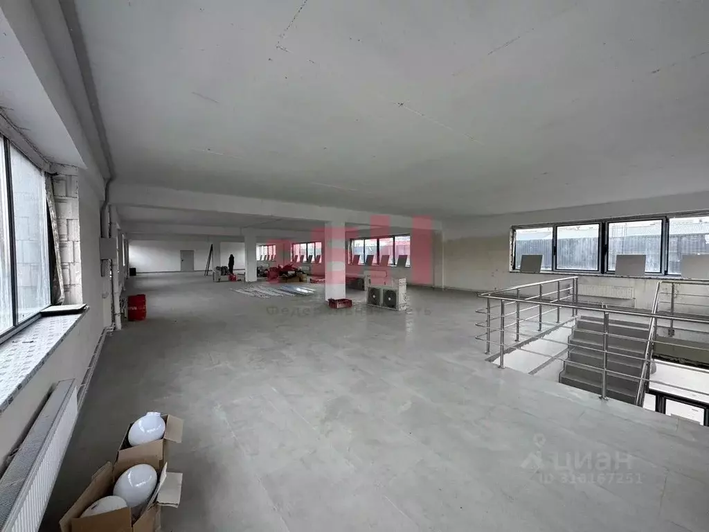 Помещение свободного назначения в Тюменская область, Тюмень ул. ... - Фото 1