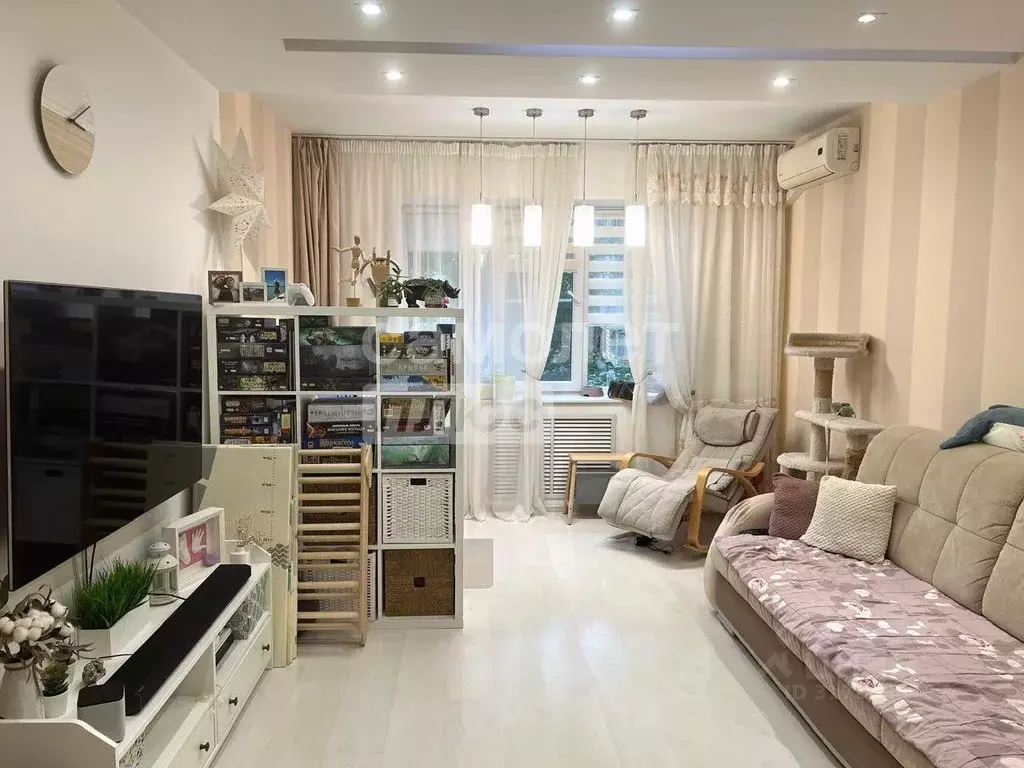 Квартира, 3 комнаты, 62.6 м - Фото 0
