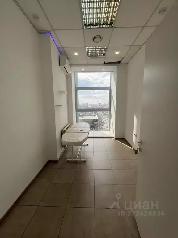 Офис в Волгоградская область, Волгоград Рабоче-Крестьянская ул., 9 (22 ... - Фото 2