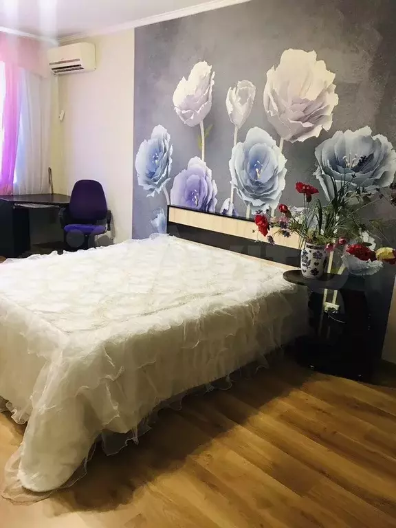 1-к. квартира, 60 м, 1/10 эт. - Фото 0