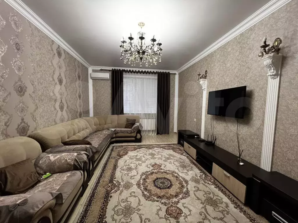 2-к. квартира, 70 м, 3/6 эт. - Фото 0