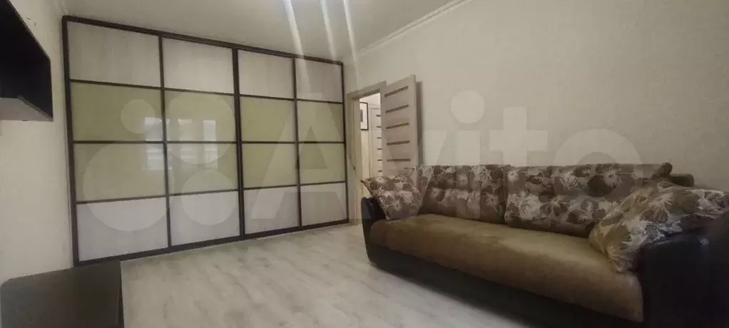 1-к. квартира, 40 м, 4/11 эт. - Фото 1