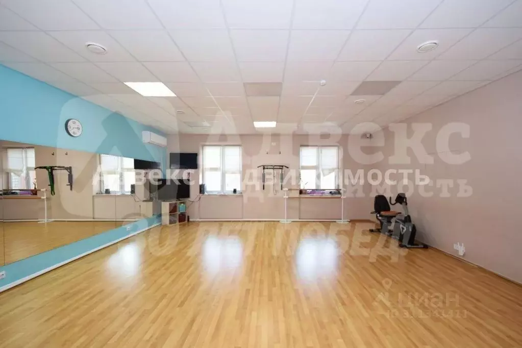 Помещение свободного назначения в Тюменская область, Тюмень Микрорайон ... - Фото 1