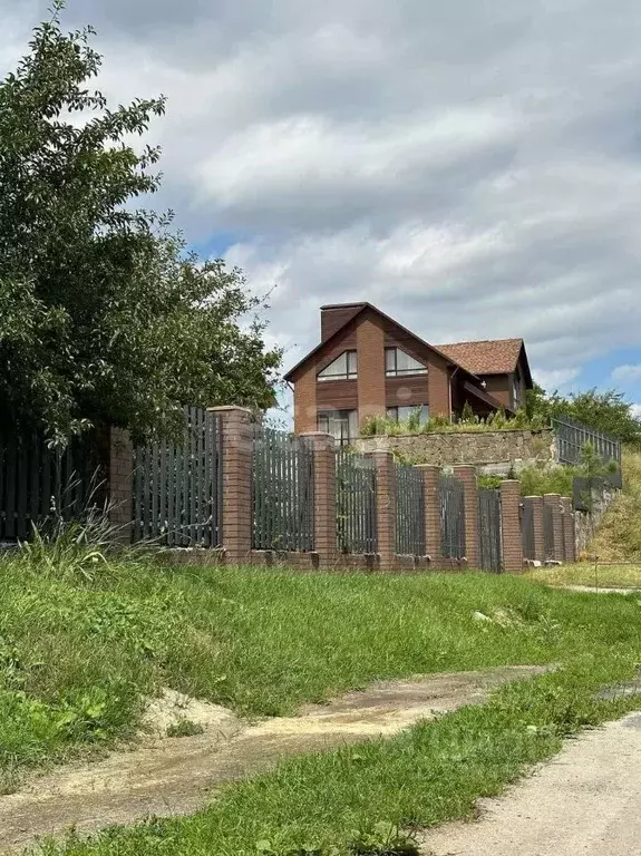Дом в Белгородская область, Белгород Южная ул., 2Д (142 м) - Фото 1