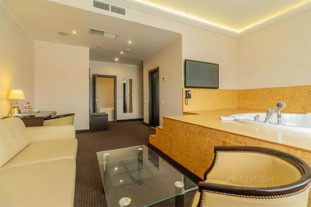 Комната Челябинская область, Челябинск ул. Салавата Юлаева, 17Г (52.0 ... - Фото 2