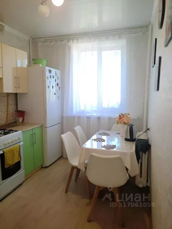 2-к кв. Брянская область, Брянск Гомельская ул., 59 (60.0 м) - Фото 0
