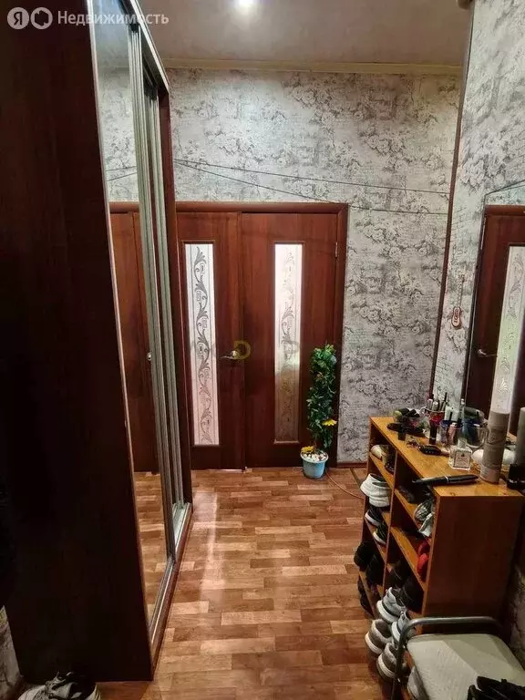 3-комнатная квартира: Уфа, улица Александра Невского, 21 (63.8 м) - Фото 1