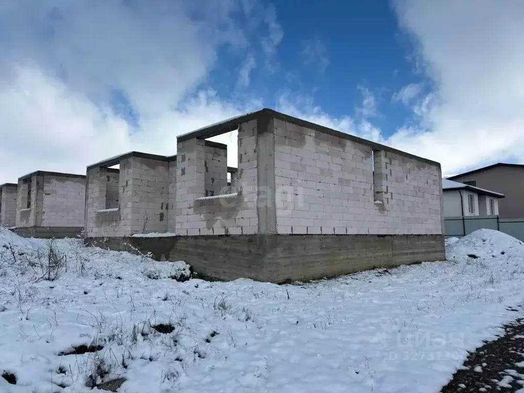 Дом в Крым, Симферопольский район, Добровское с/пос, с. Перевальное, ... - Фото 1