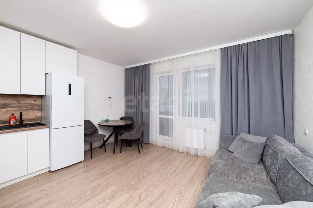 1-к кв. Курганская область, Курган Заозерный жилрайон, 12-й мкр, 25 ... - Фото 1