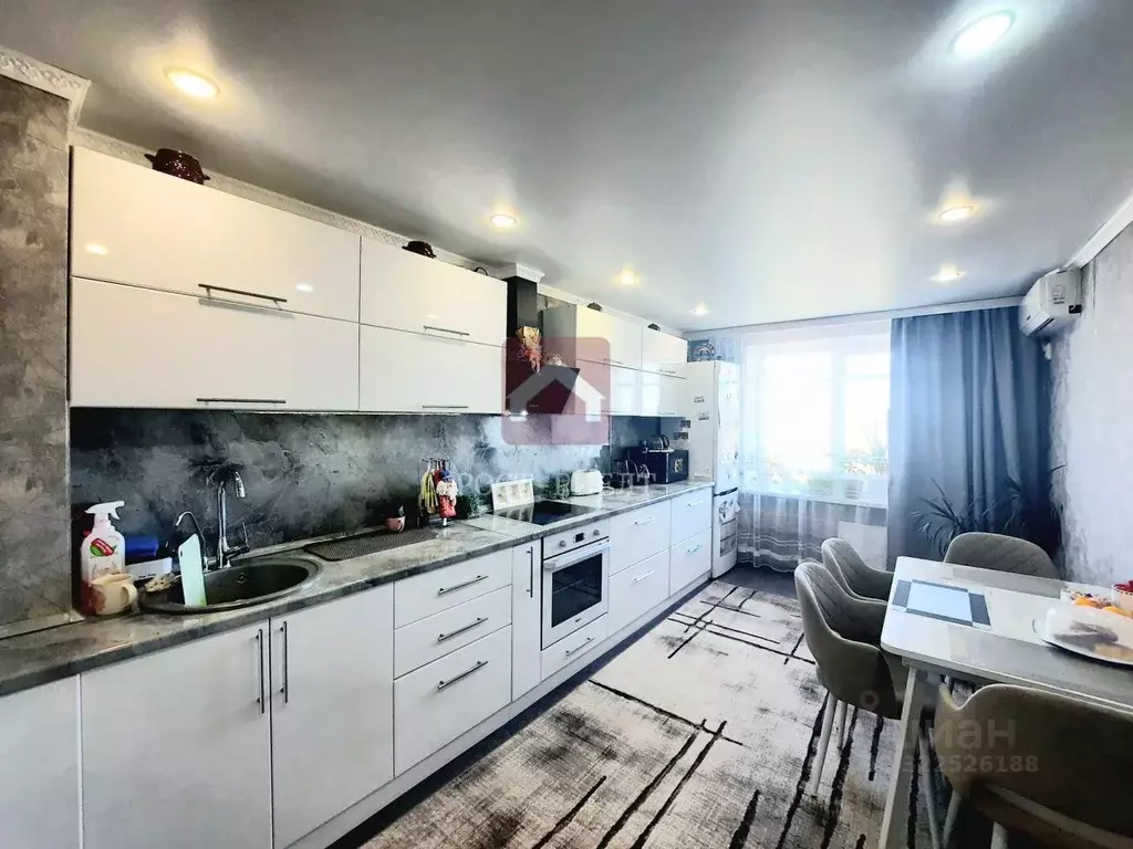 3-к кв. Саратовская область, Саратов ул. Имени К.Г. Уфимцева, 3Б (82.0 ... - Фото 1