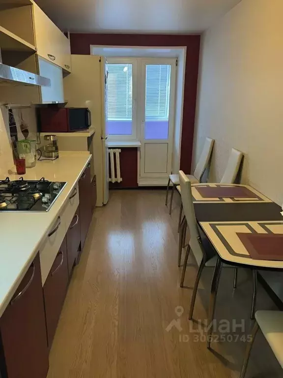 2-к кв. Саратовская область, Саратов ул. Имени П.Ф. Батавина, 12 (54.0 ... - Фото 1