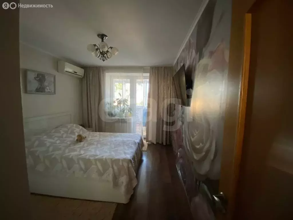 3-комнатная квартира: Симферополь, улица Павленко, 54 (67.4 м) - Фото 1
