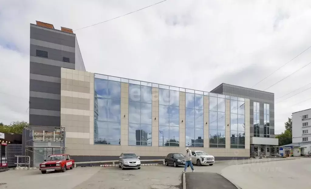 Торговая площадь в Пермский край, Пермь ул. Карпинского, 63А (550 м) - Фото 1