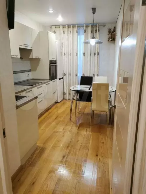 2-к. квартира, 65,5 м, 12/18 эт. - Фото 1