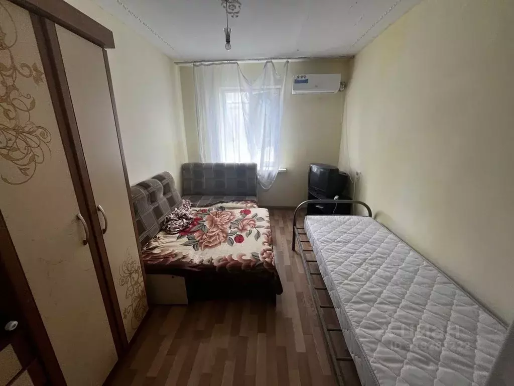 Комната Адыгея, Тахтамукайский район, Энем пгт ул. Седина, 57 (11.0 м) - Фото 1