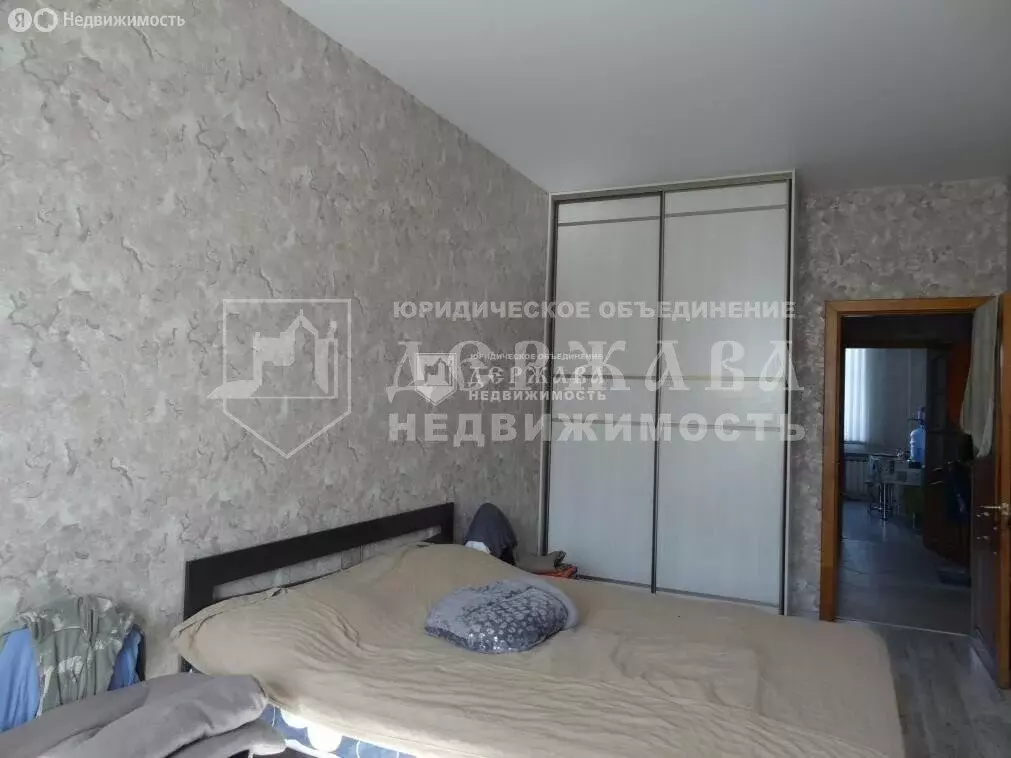 3-комнатная квартира: Кемерово, улица 50 лет Октября, 15 (73.3 м) - Фото 2