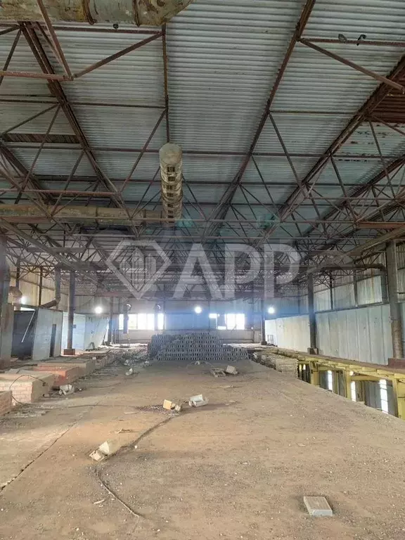 Продам производственное здание 10 000 кв.м - Фото 0