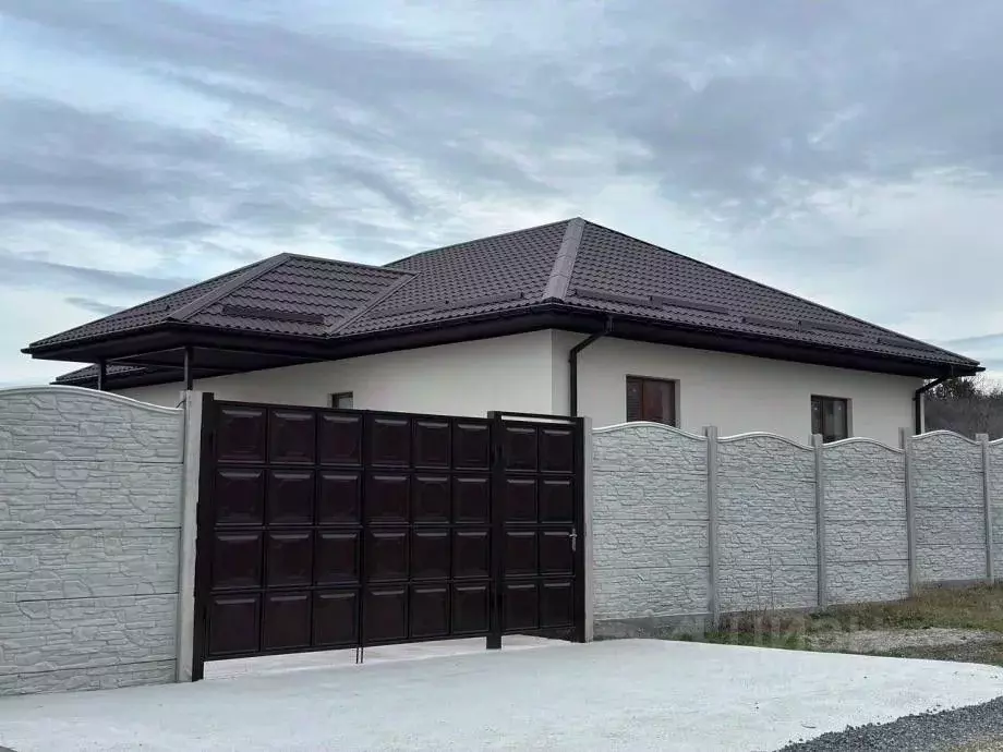 Дом в Крым, Симферополь ул. Долинная, 60 (150 м) - Фото 2