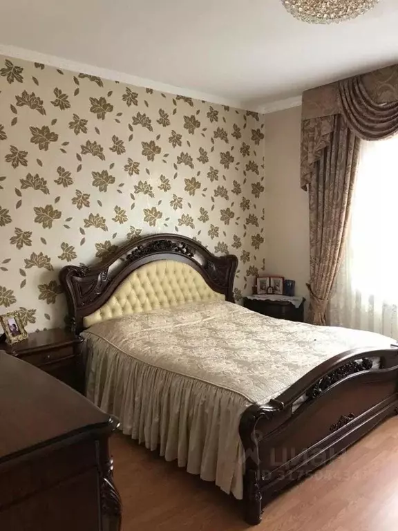 Дом в Краснодарский край, Ейск Цветочная ул. (260 м) - Фото 0