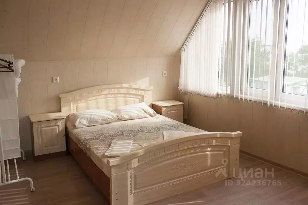 Комната Краснодарский край, Сочи ул. Авроры, 8/38 - Фото 1