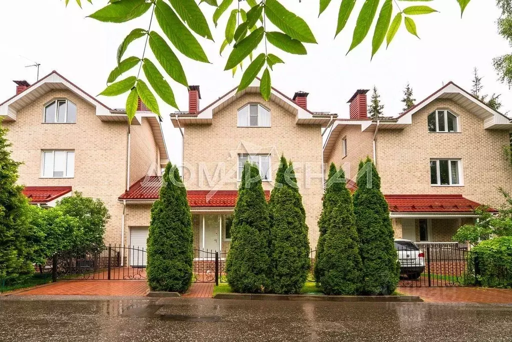 Таунхаус в Москва д. Десна, Витязь кп, 45Б (200 м) - Фото 0