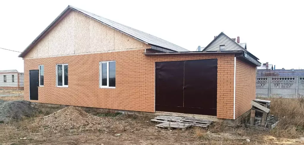 Дом в Оренбургская область, Орск пос. Елшанка, ул. Буканова (100 м) - Фото 1