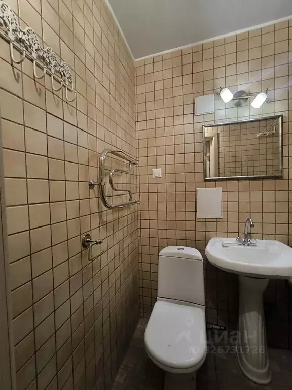 2-к кв. Астраханская область, Астрахань ул. Яблочкова, 1А (41.9 м) - Фото 2