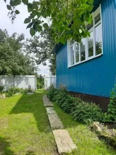 Дом в Тульская область, Алексин городской округ, д. Клешня 22 (102 м) - Фото 0