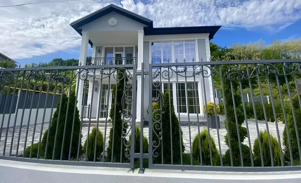 Дом в Краснодарский край, Сочи городской округ, с. Орел-Изумруд ул. ... - Фото 1