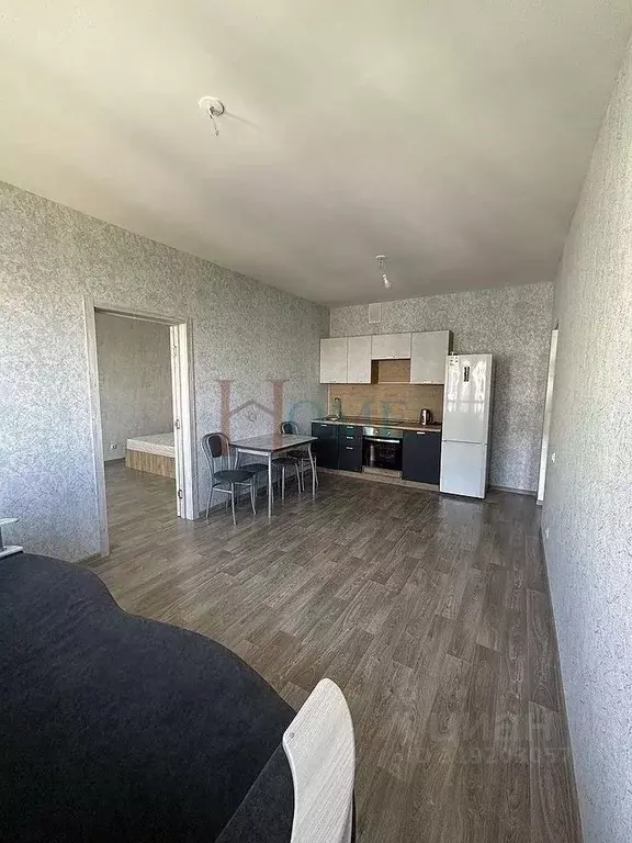 3-к кв. Новосибирская область, Новосибирск ул. Ясный Берег, 33 (60.0 ... - Фото 0